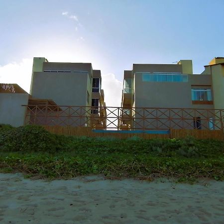 Triplex Pe Na Areia Com 3 Suites Proximo Salvador Лауру-ди-Фрейтас Экстерьер фото